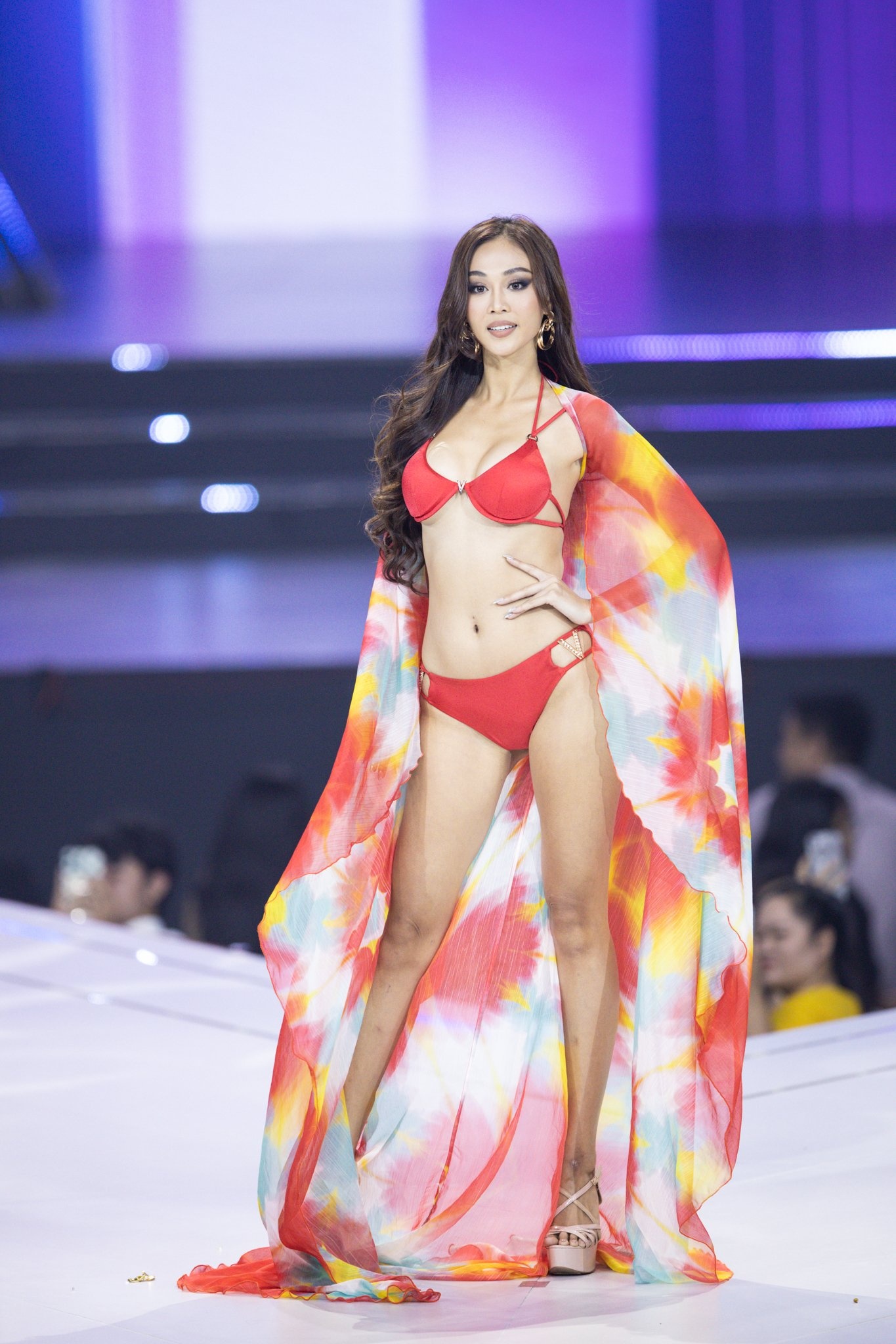 phan thi ao tam anh 17