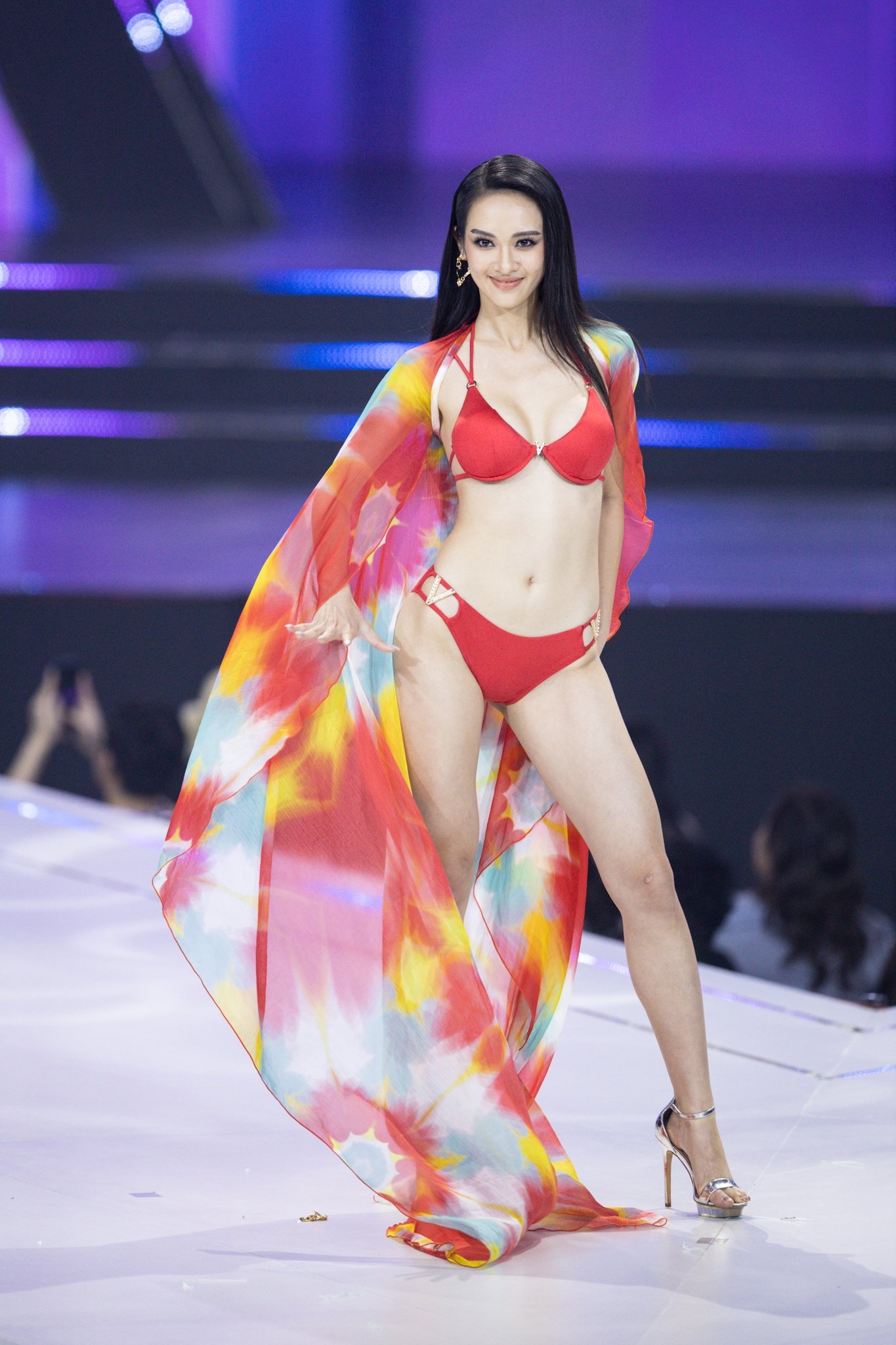 phan thi ao tam anh 16