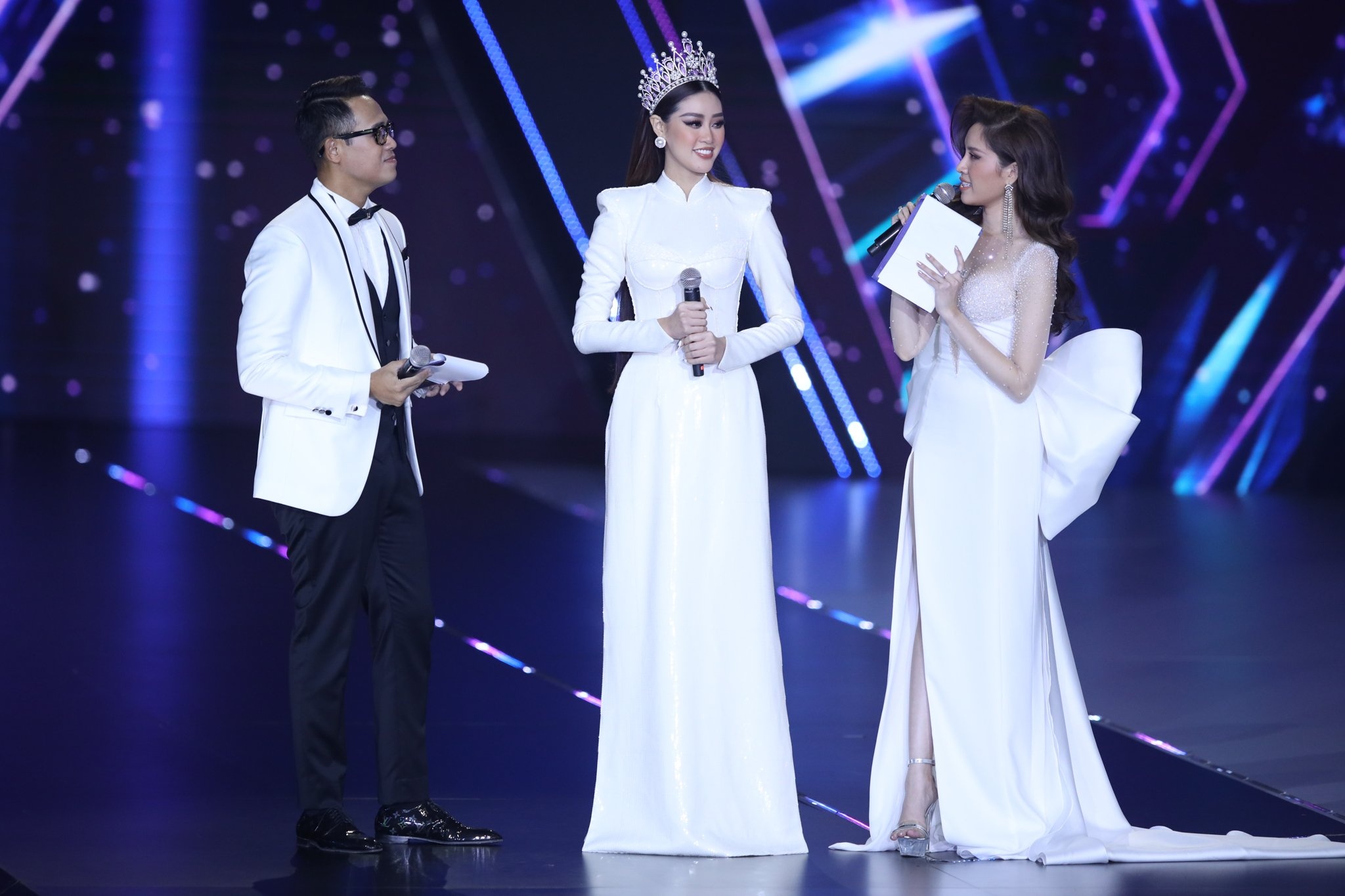 hoa hau hoan vu viet nam anh 8