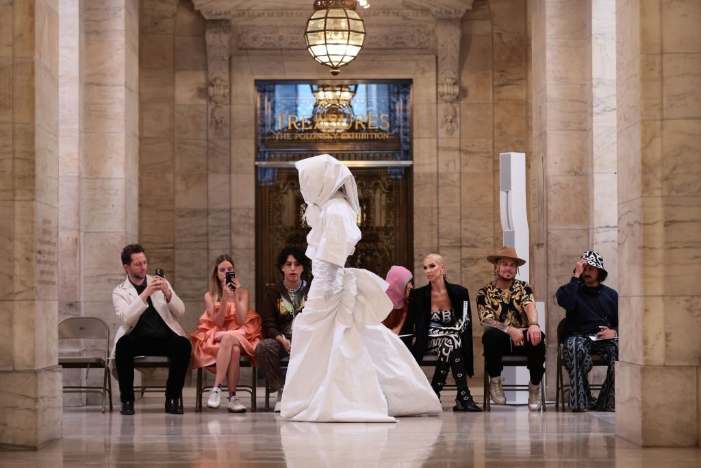 chi em gigi hadid anh 1