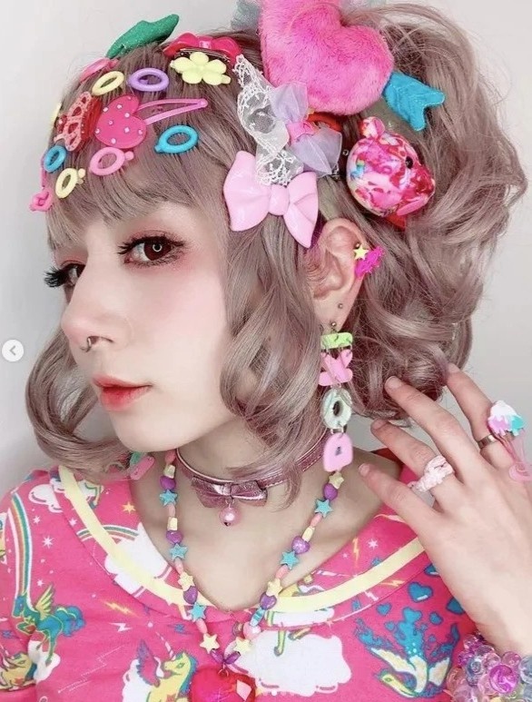 ăn mặc lòe loẹt ảnh 8 an mac loe loet anh 8