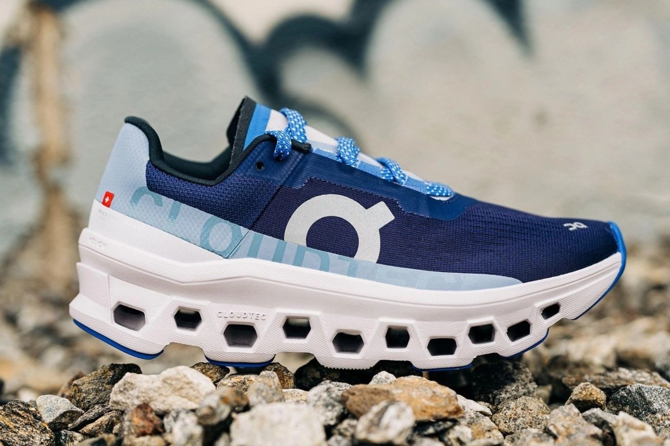 Giay chay bo dang chu y nhat 2022 hinh anh