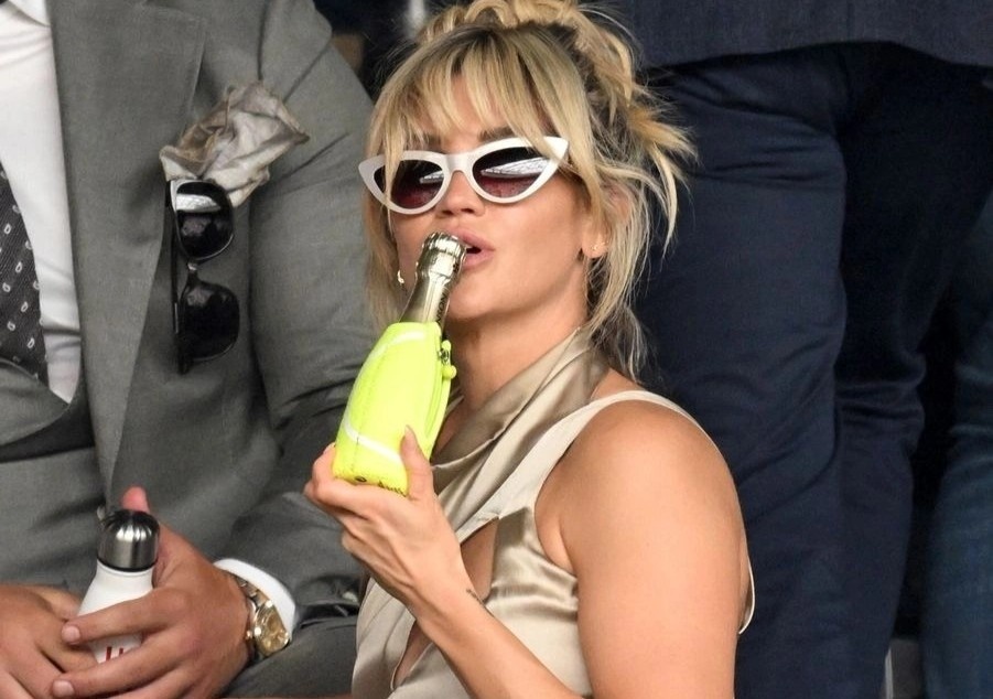 Mot vay ngu o Wimbledon hinh anh