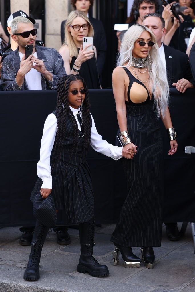 con gai kim kardashian anh 3