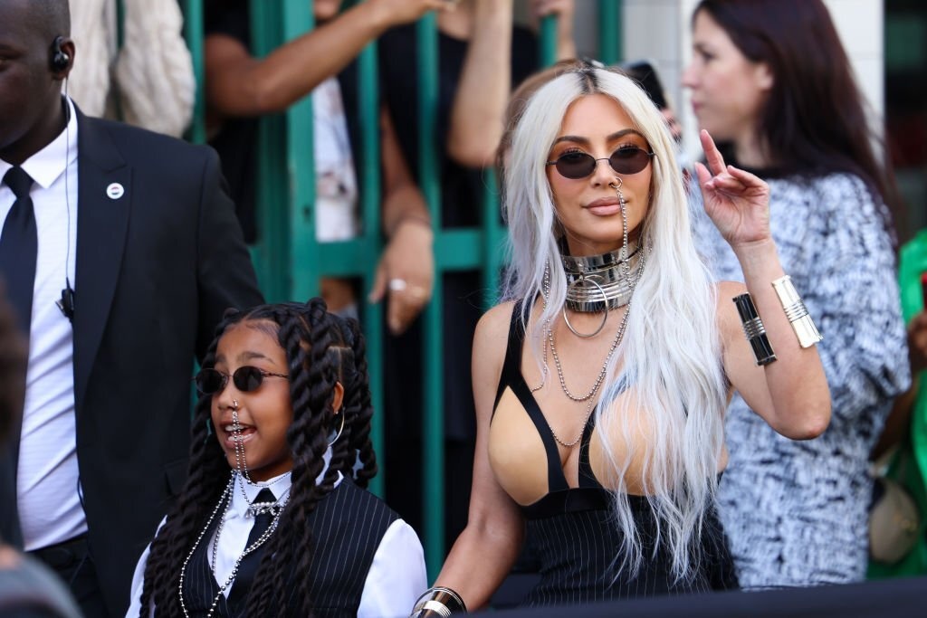 con gai kim kardashian anh 1