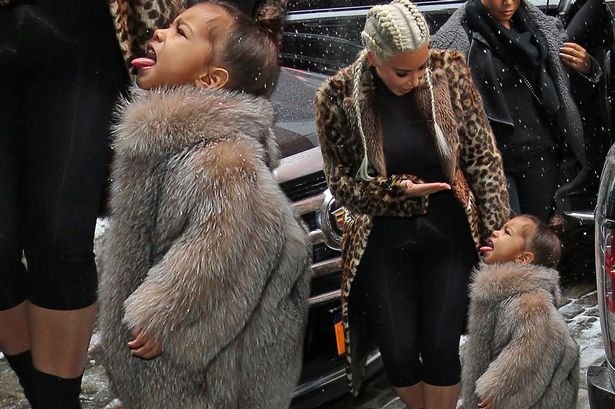 con giá kim kardashian ảnh 2 con gia kim kardashian anh 2