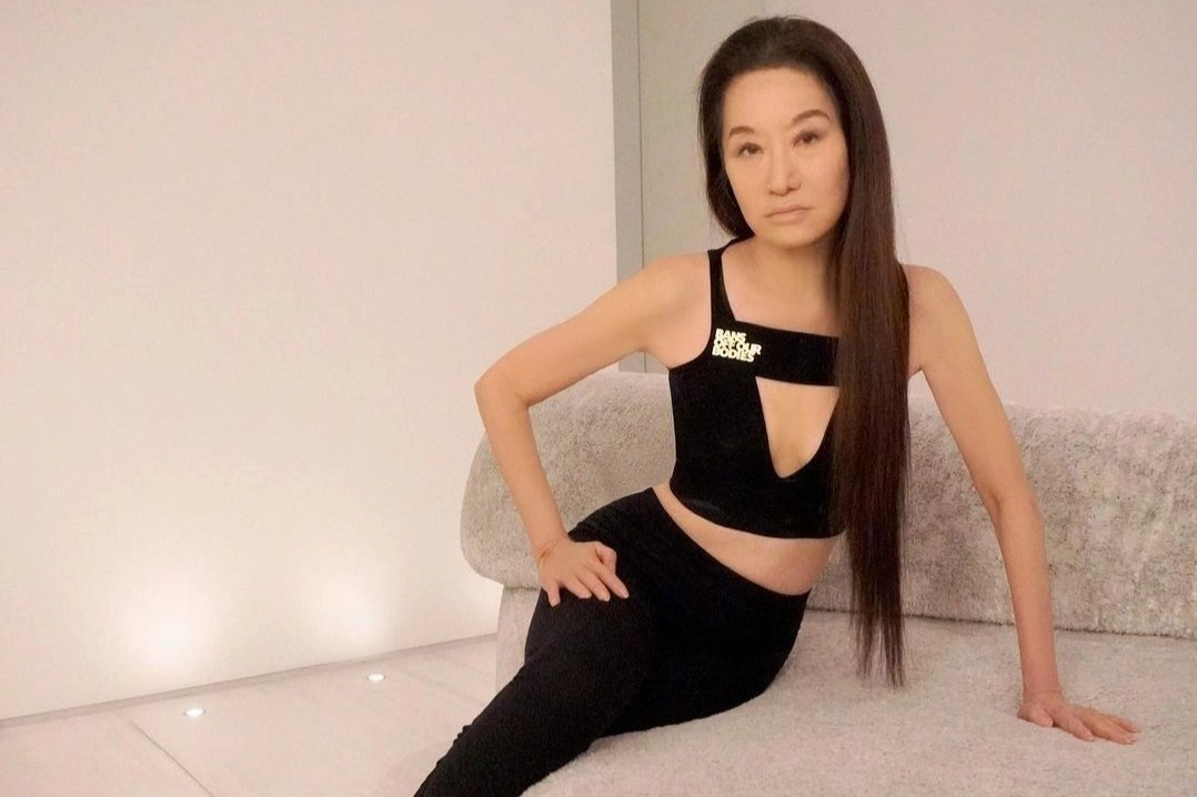 Tranh cai ve doi chan phi thuc te cua Vera Wang o tuoi 73 hinh anh