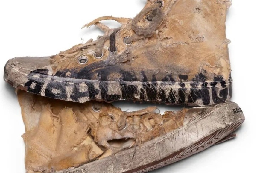 Thuong hieu xa xi thieu ton trong khach hang Trung Quoc hinh anh