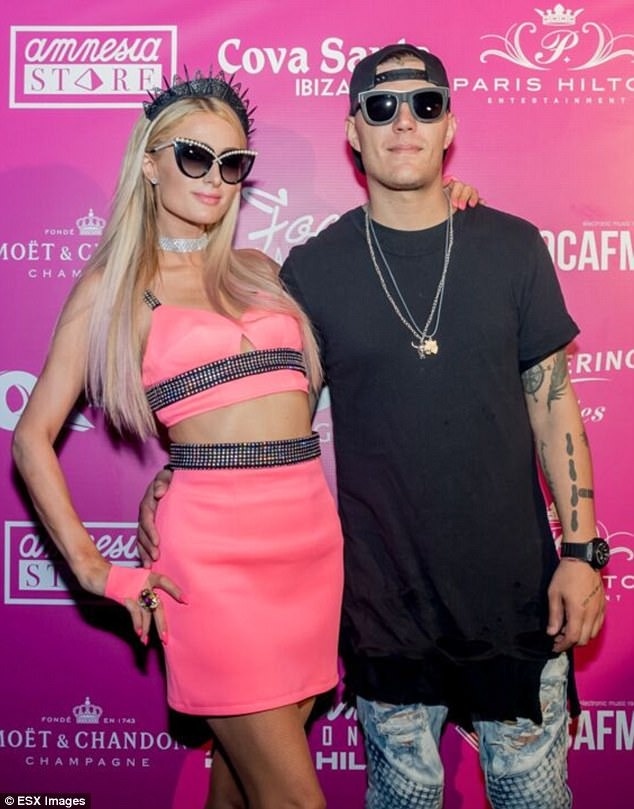 hinh xam nguoi noi tieng anh 8