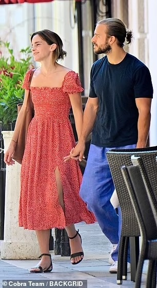 ban trai emma watson anh 1