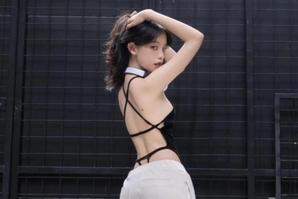 Trang phuc ho lung cua phu nu hinh anh