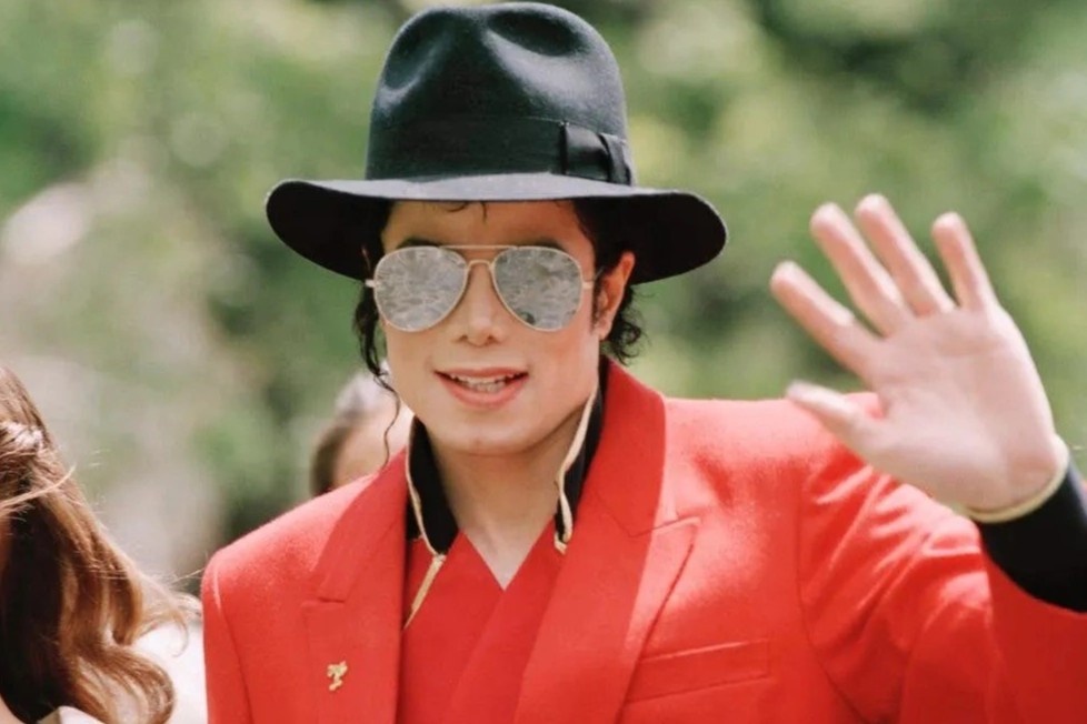 Michael Jackson anh huong den thoi trang ngay nay hinh anh