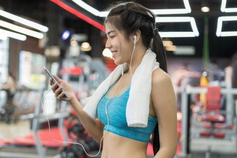 Sai lam khi rua mat khien da xau hon hinh anh