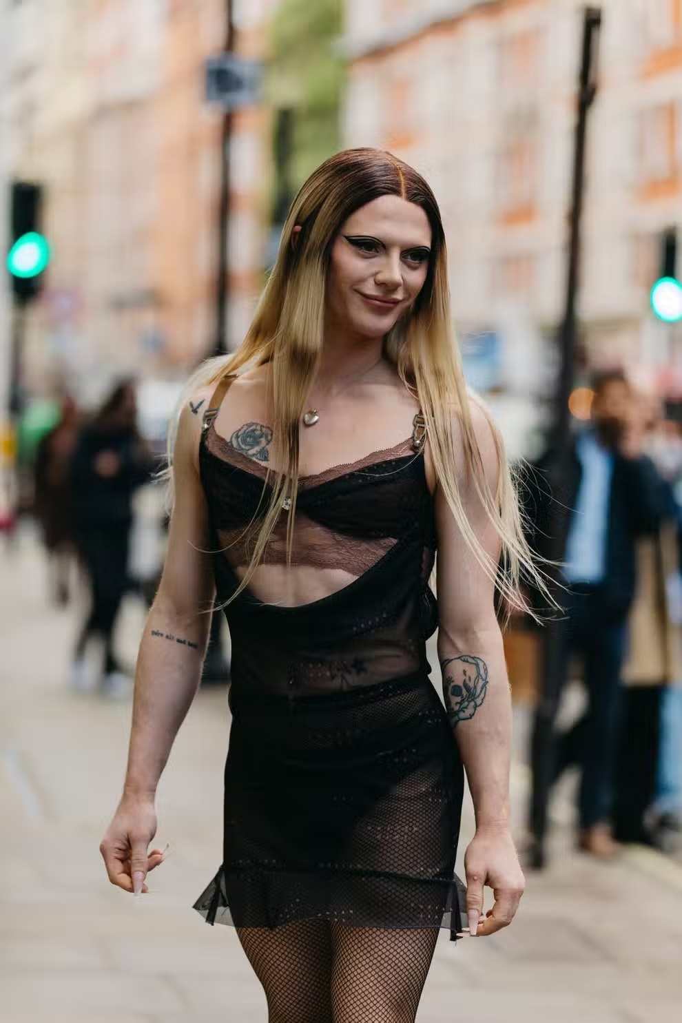 an mac ho hang anh 15