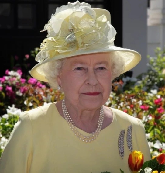 trang sức nữ hoàng ảnh 10 trang suc nu hoang anh 10