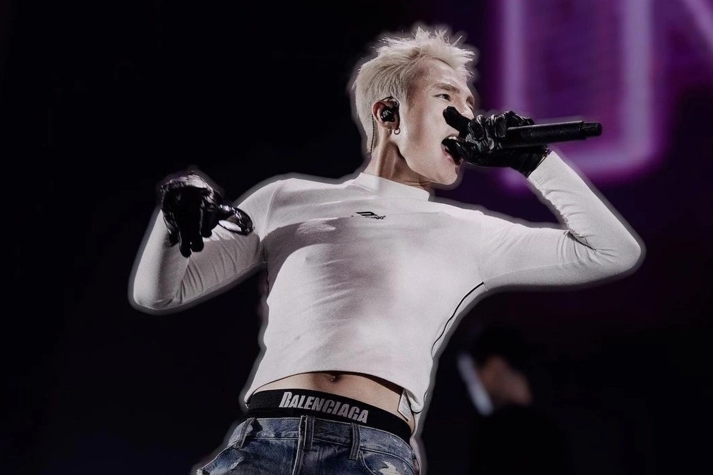 Son Tung M-TP, MONO mac ao bo sat - kem manh me hay xu huong hinh anh