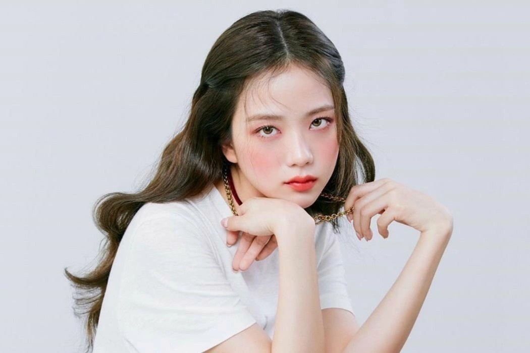 Jisoo va sao Han - at chu bai cua nhung thuong hieu xa xi hinh anh