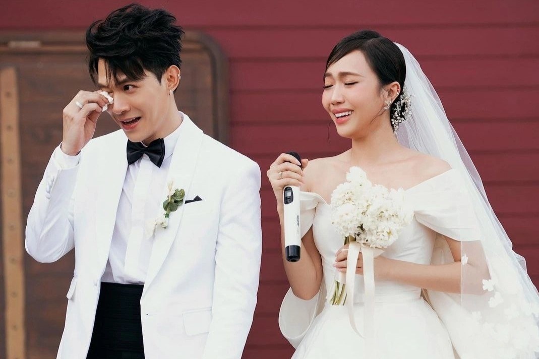 Vay cuoi cua Dieu Nhi va xu huong dang duoc co dau Viet ua chuong hinh anh