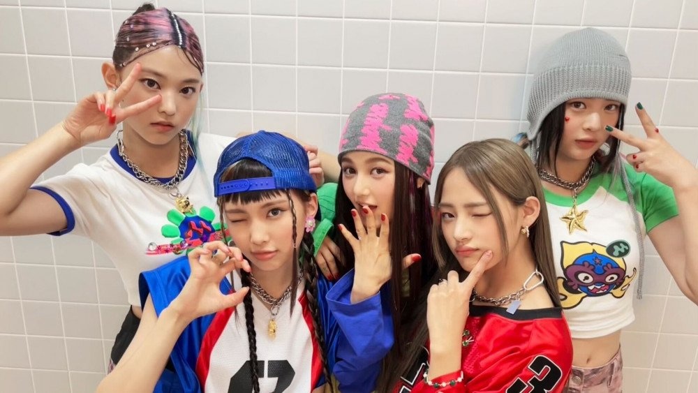 Thoi trang bat on cua NewJeans hinh anh