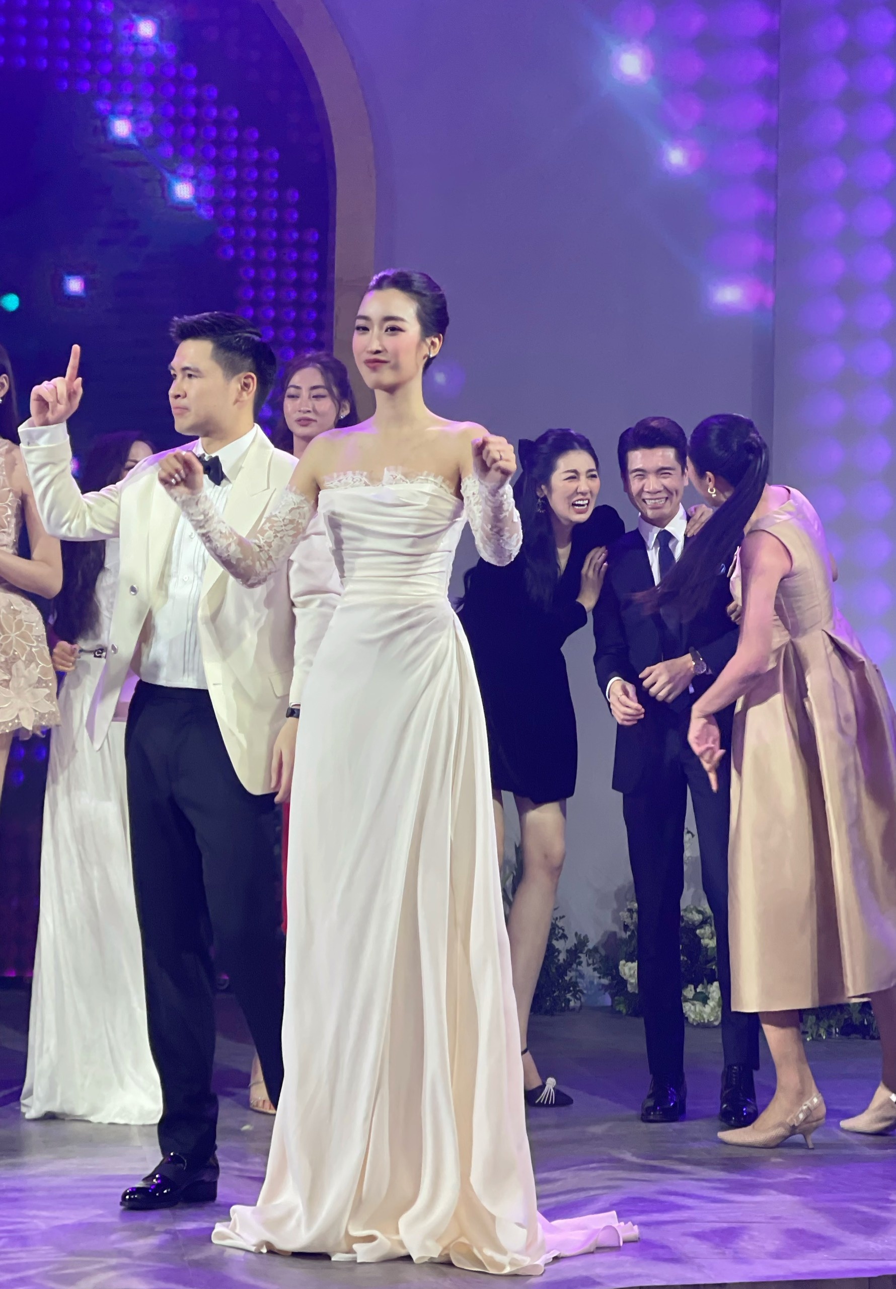 do my linh cuoi anh 13