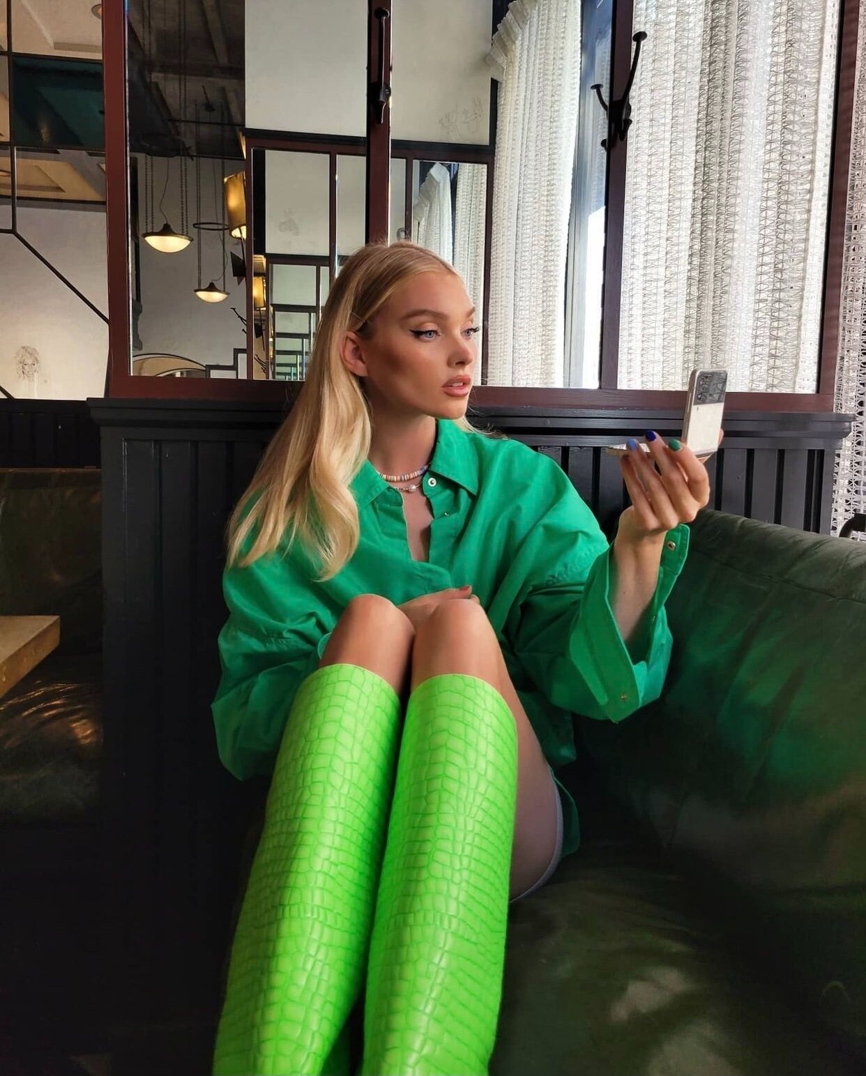 tập đoàn thời trang ảnh 2 tap doan thoi trang anh 2