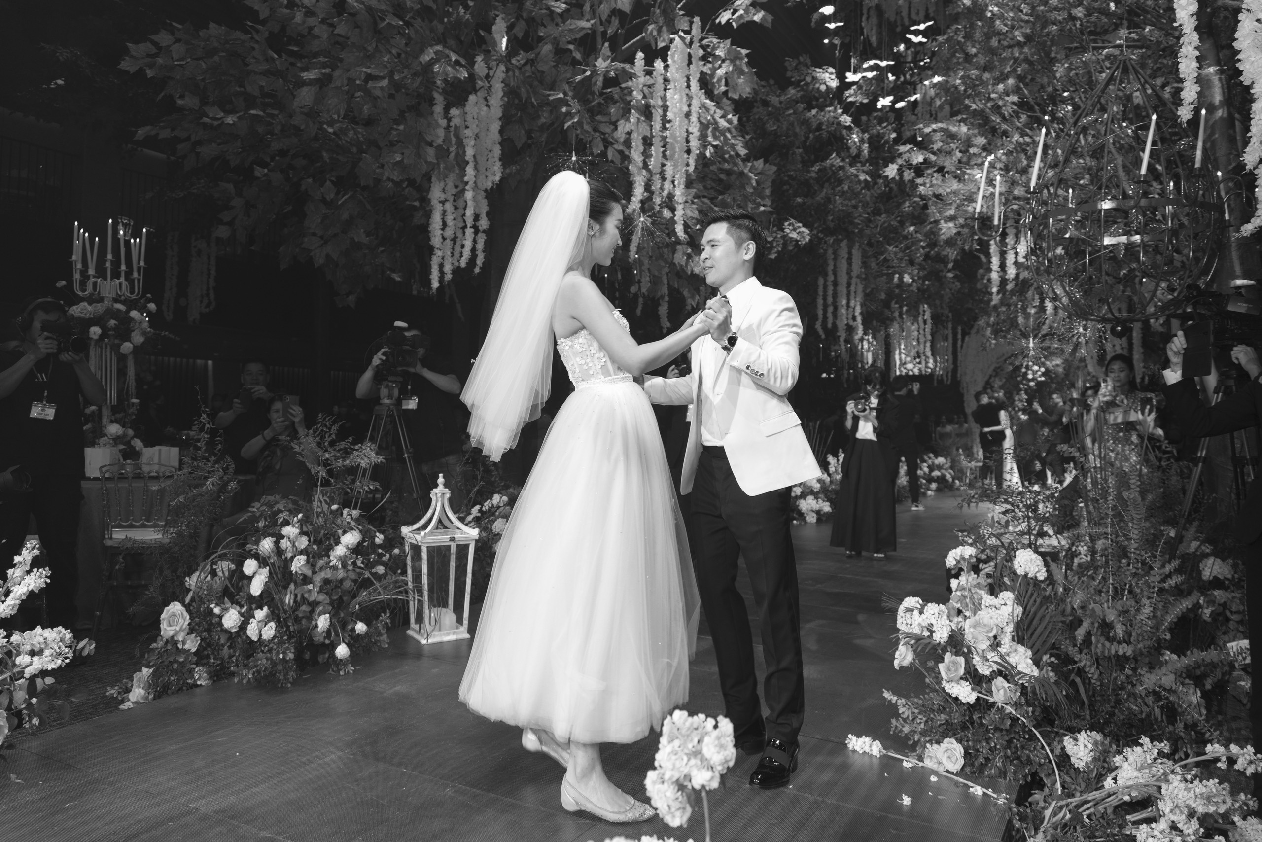 vay cuoi sao viet anh 1