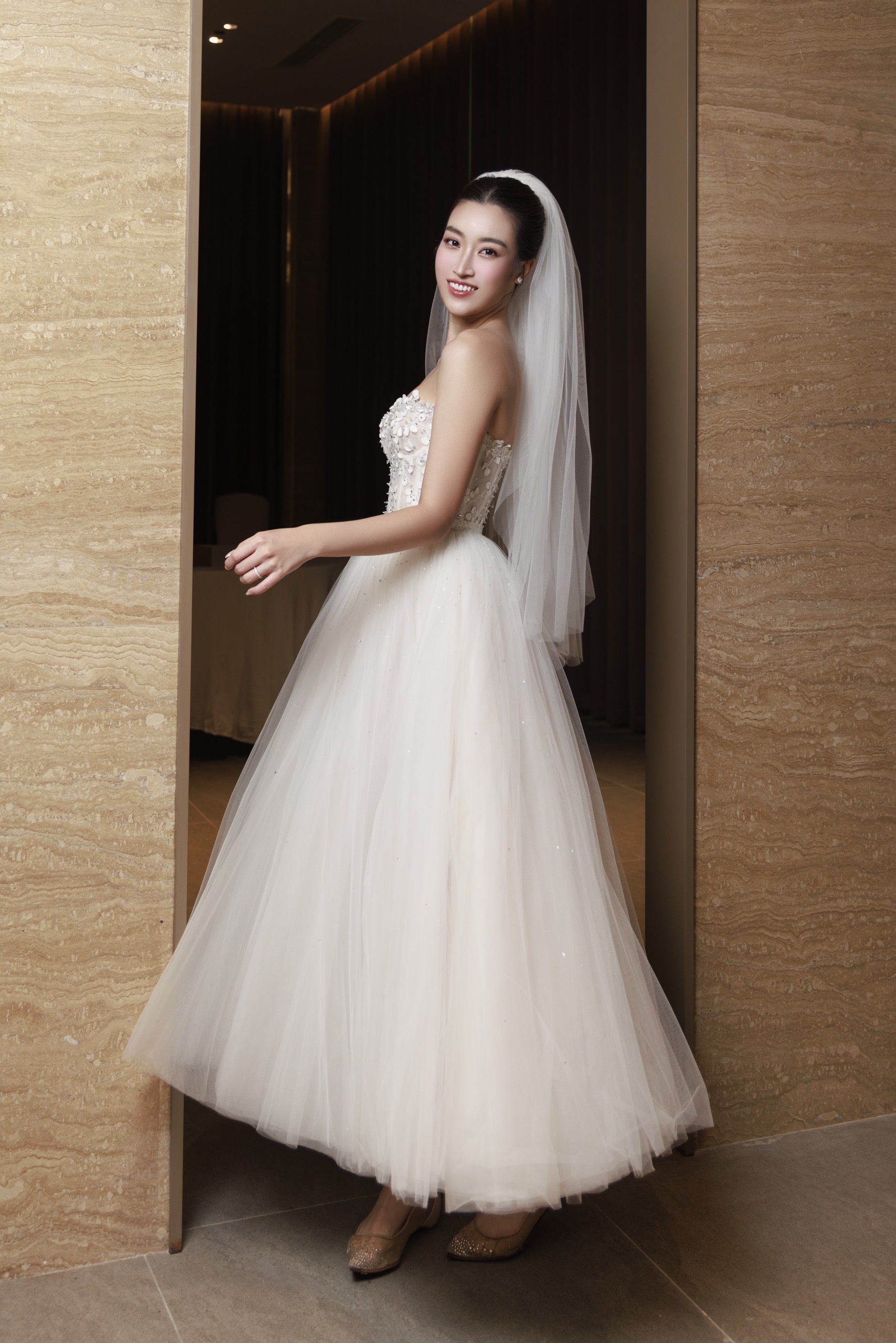 vay cuoi sao viet anh 3