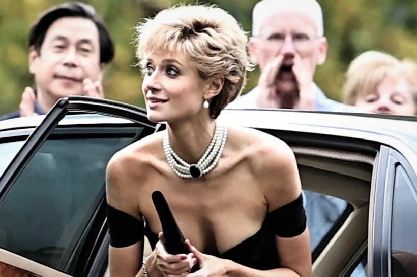 Chiec vay tra thu khien doan lam phim giat minh hinh anh