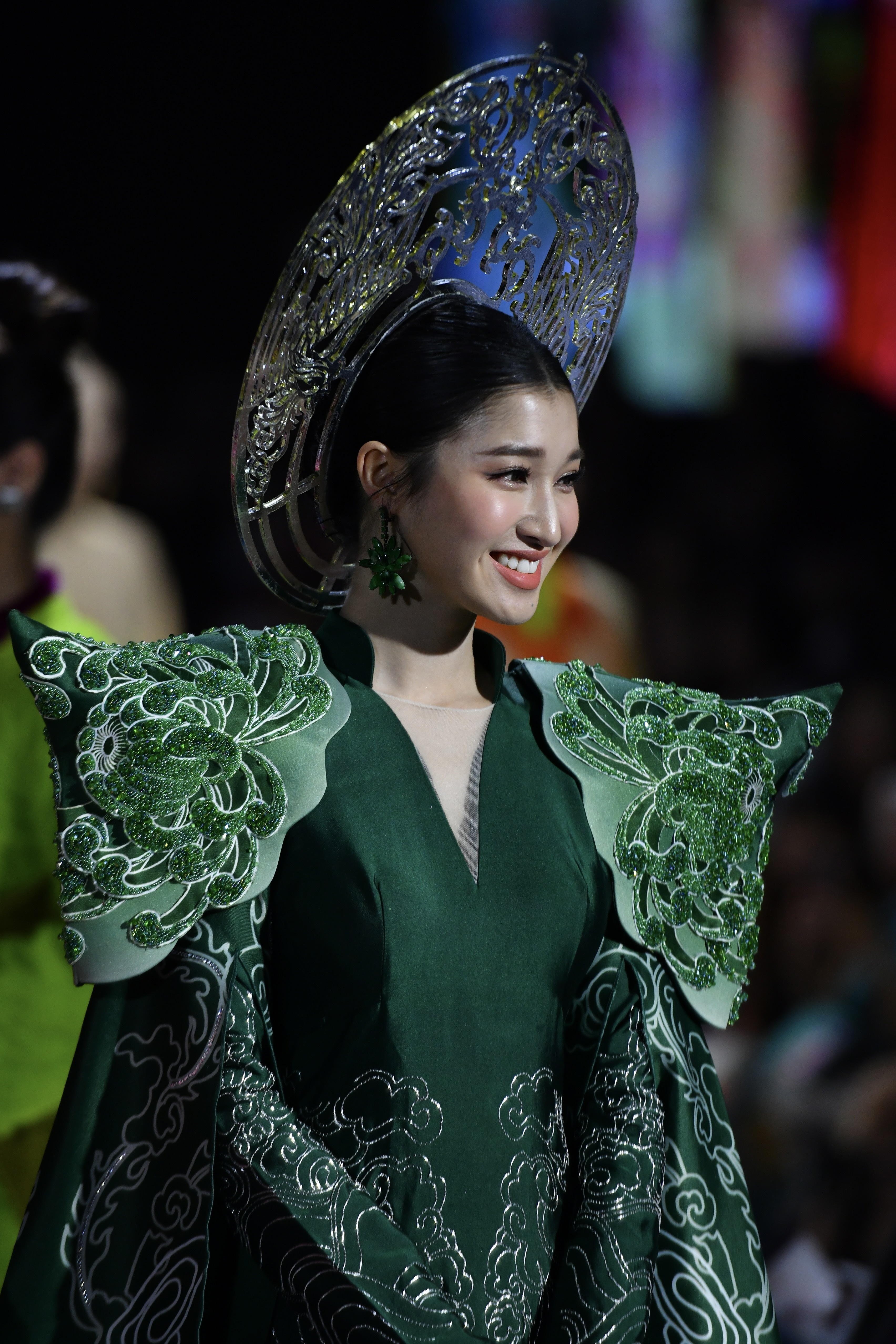 hoa hau catwalk anh 8