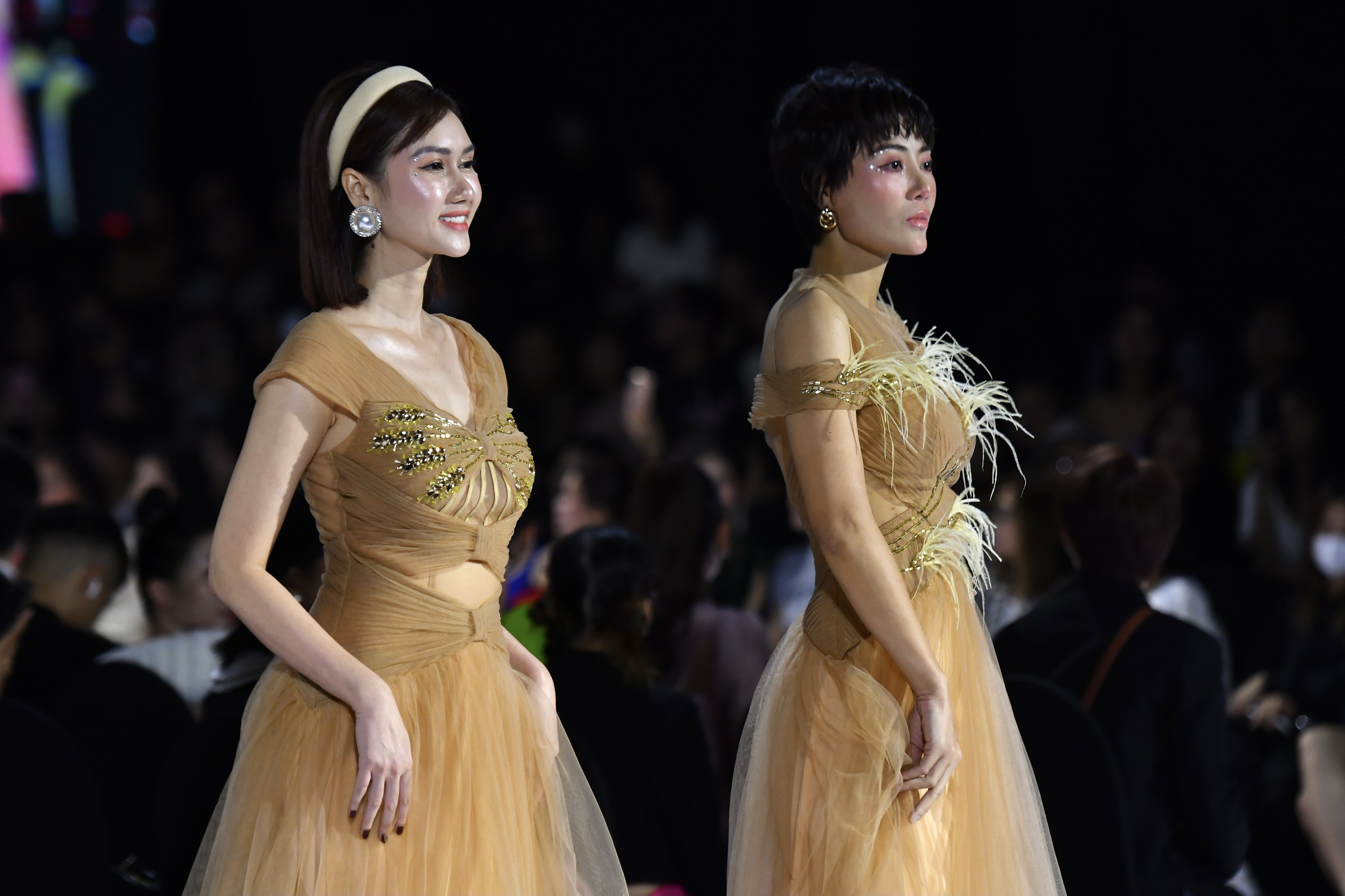 hoa hau catwalk anh 14