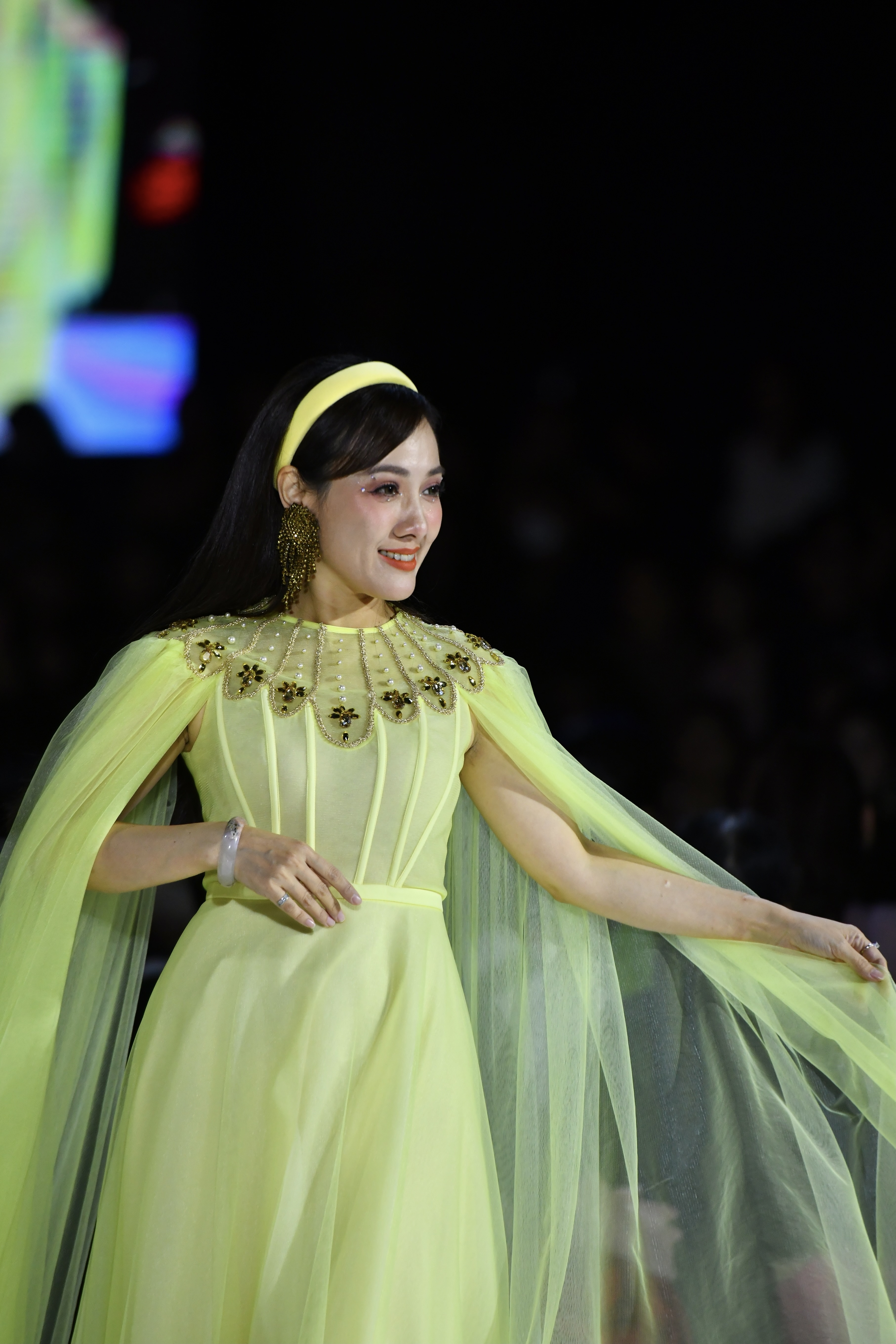 hoa hau catwalk anh 13