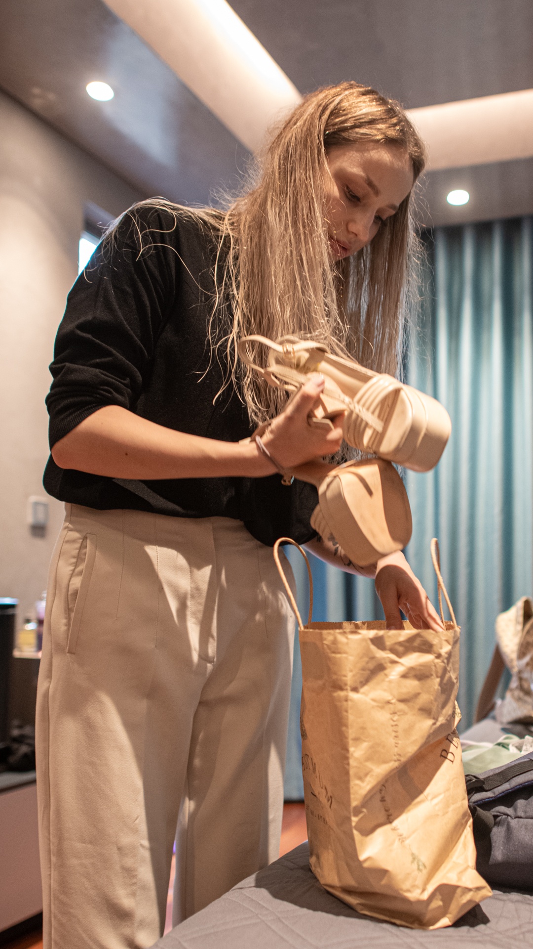 nguoi mau Viet anh 18