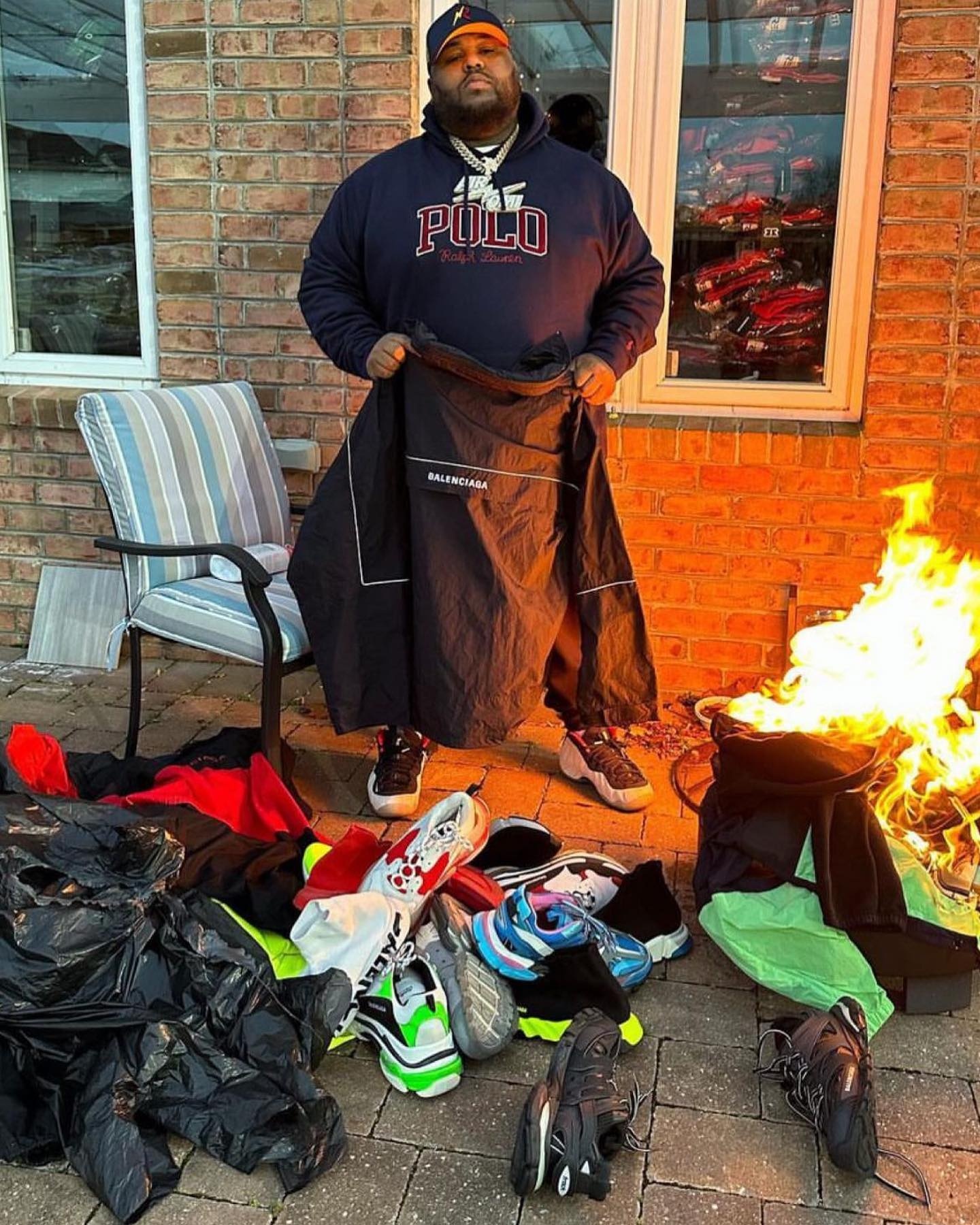 tay chay balenciaga anh 2