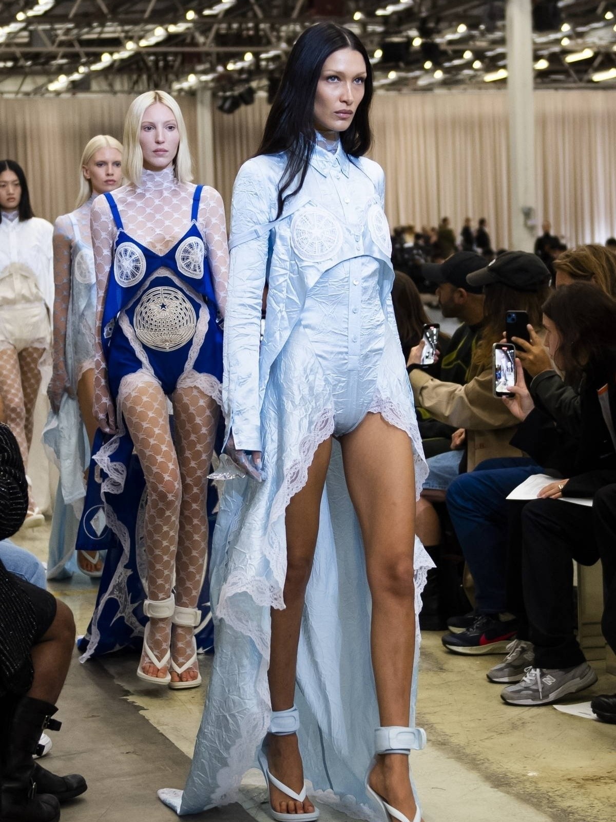 mot khong mac quan anh 1