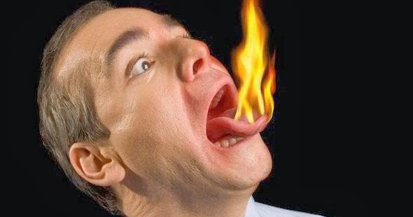 Vi sao ban cam thay luoi nhu boc chay khi an thuc pham cay? hinh anh