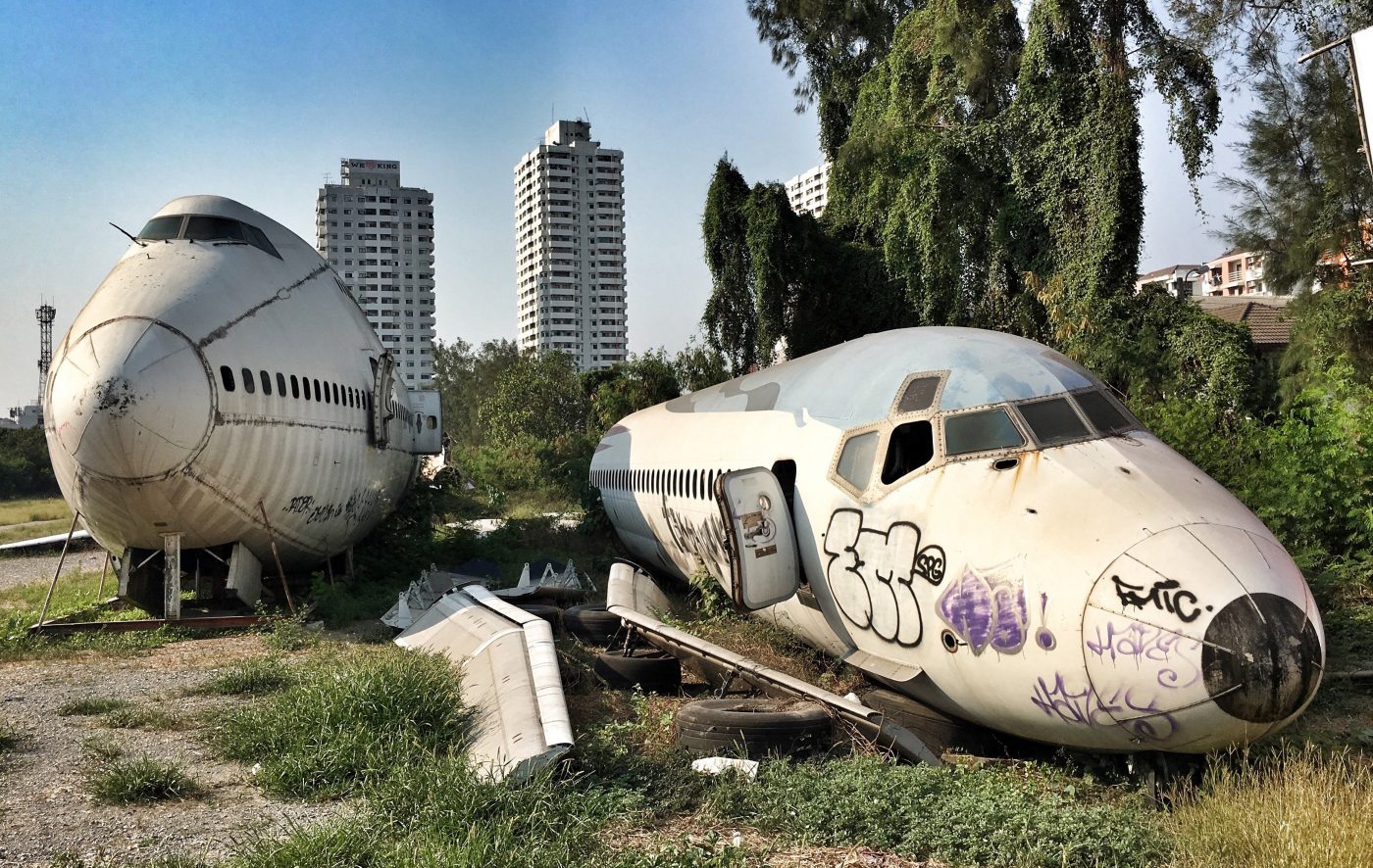 Ben trong nghia dia may bay noi tieng tai Thai Lan hinh anh