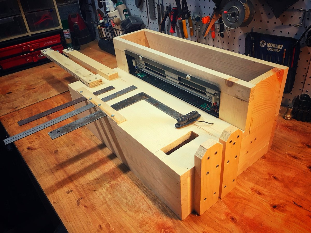 Cay dan chuyen tao am thanh dang so cho phim kinh di hinh anh