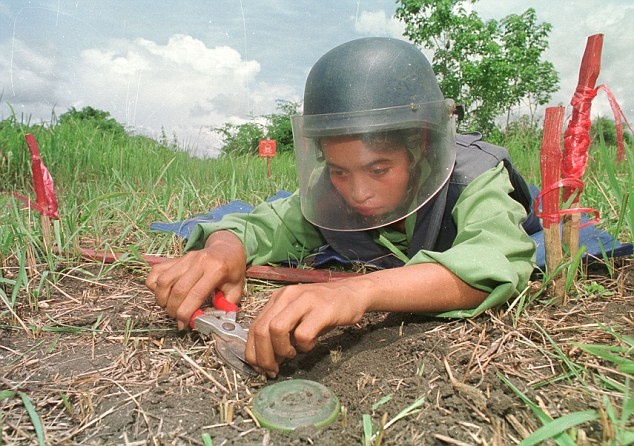 Loai min thuong duoc su dung trong The chien II dang so nhu the nao? hinh anh