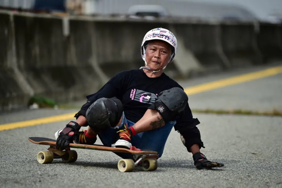 VDV 63 tuoi cua doi tuyen truot van quoc gia Thai Lan hinh anh