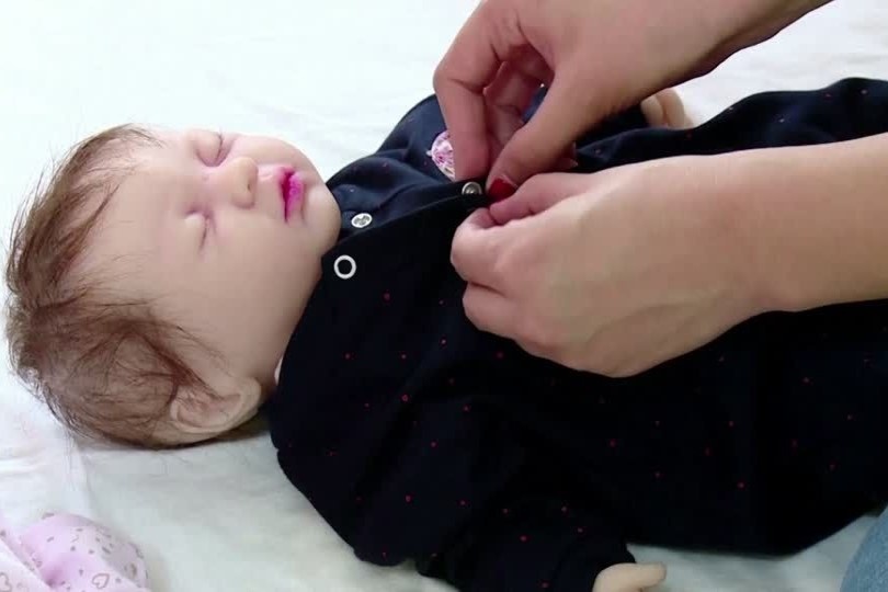 Bup be so sinh thay the tre em o Iran hinh anh