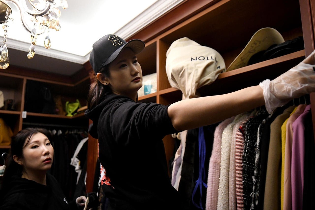 Dich vu don tu do hieu cua gioi nha giau Trung Quoc hinh anh