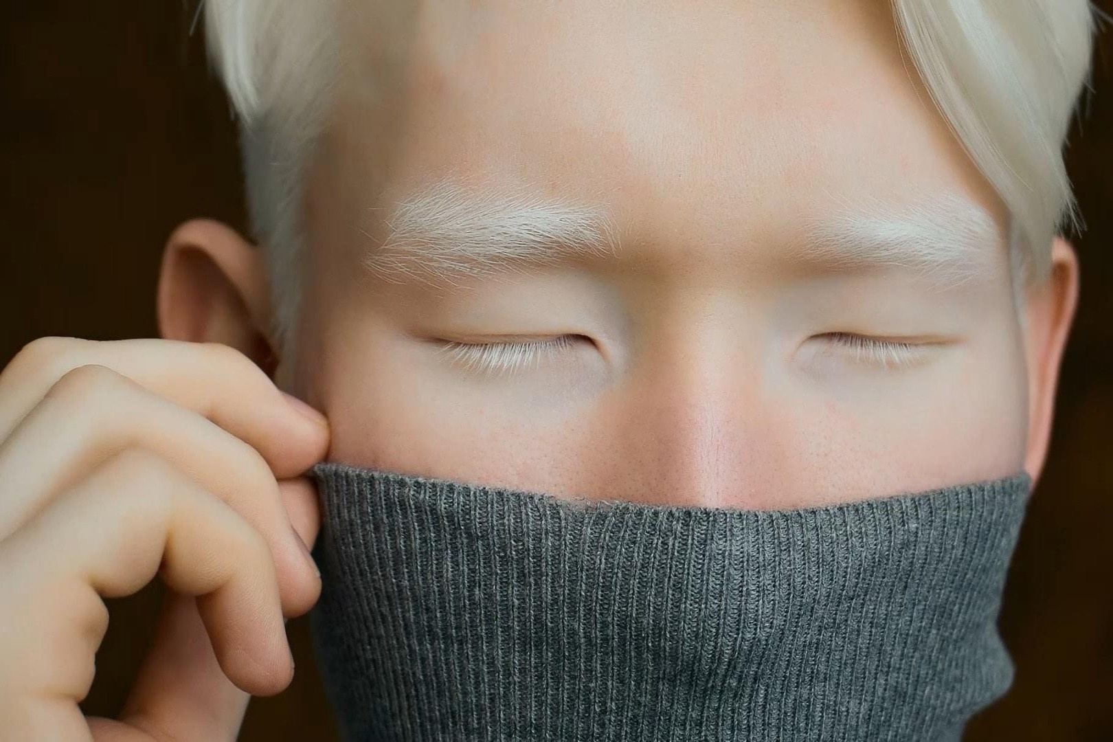 Chang trai bach tang tro thanh nguoi mau hinh anh