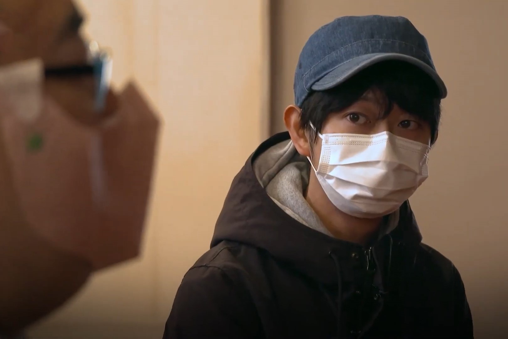 Nguoi dan ong duoc thue de khong lam gi ca hinh anh