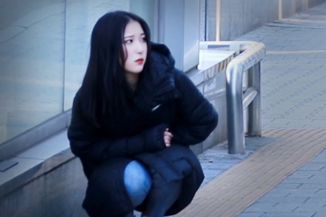 Phan ung cua nguoi la khi thay phu nu dau bung kinh nguyet o Han Quoc hinh anh