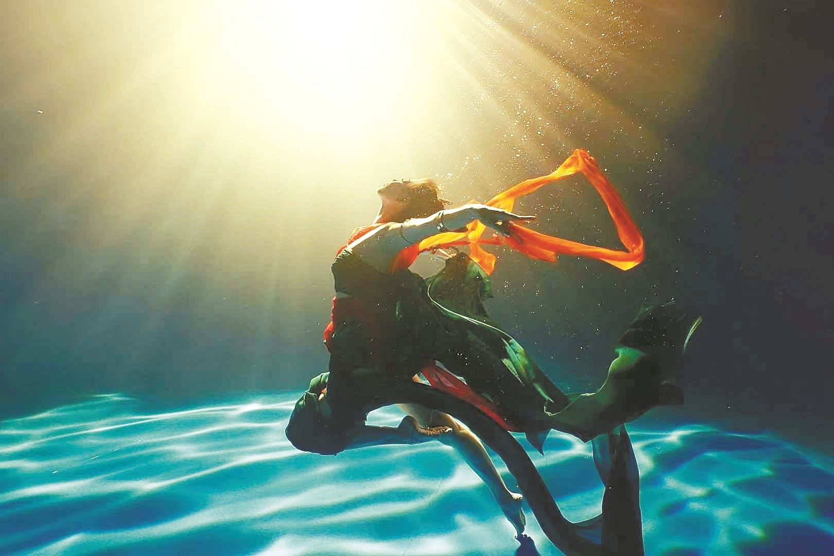 Nu tho lan Trung Quoc duoc menh danh la 'than song' hinh anh