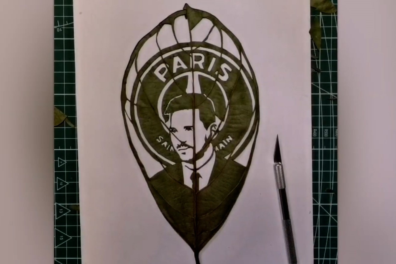 Chang trai noi tieng voi tai cham khac la cay hinh anh