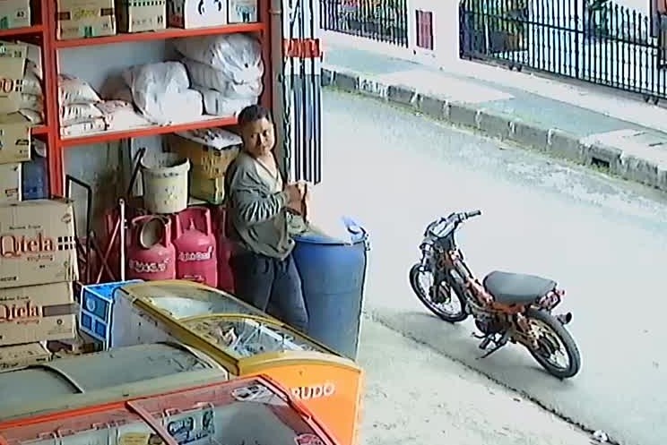 Gia vo mua thuoc la de trom bao gao o Indonesia hinh anh