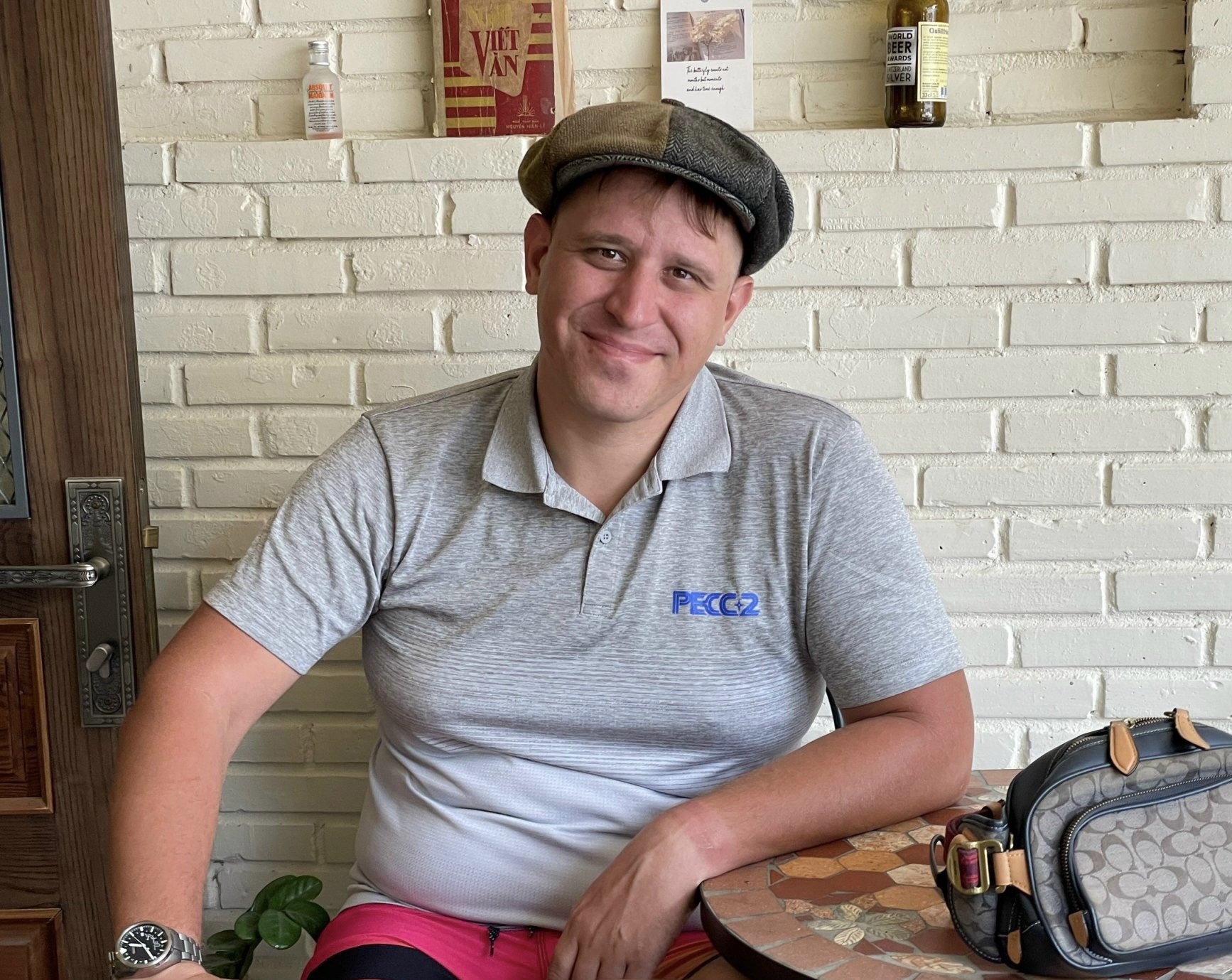 Nguoi dan ong Phap noi tieng Viet giong Phu Yen hinh anh