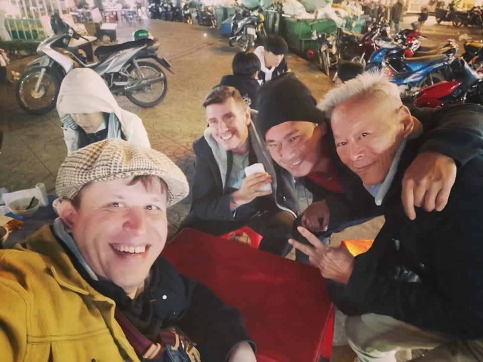 Tay noi tieng Viet anh 2