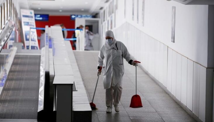 Chang trai My lach luat de yeu giua dai dich hinh anh